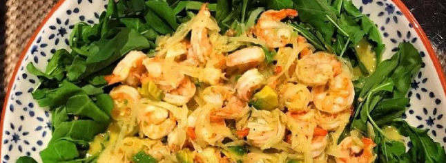Ceviche de camarones con naranja